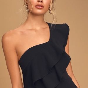 Grand Beauty Ruffled One Shoulder Mermaid Maxi Dress